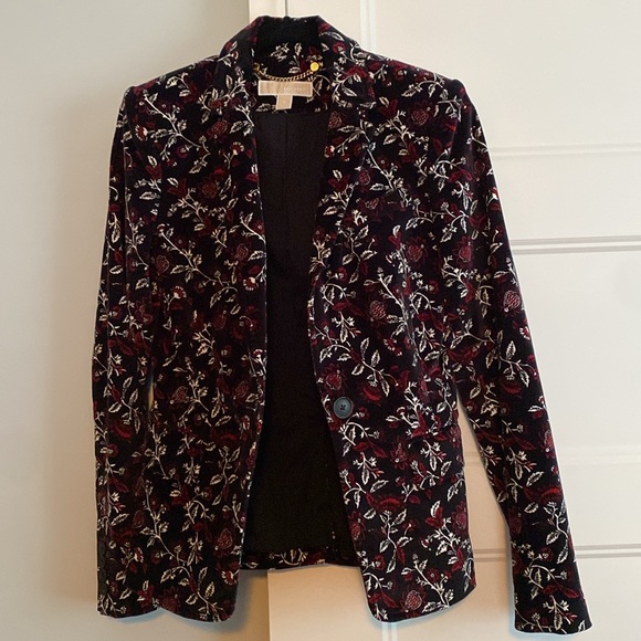 Michael Kors printed black, red, white velvet blazer - Picture 6 of 6
